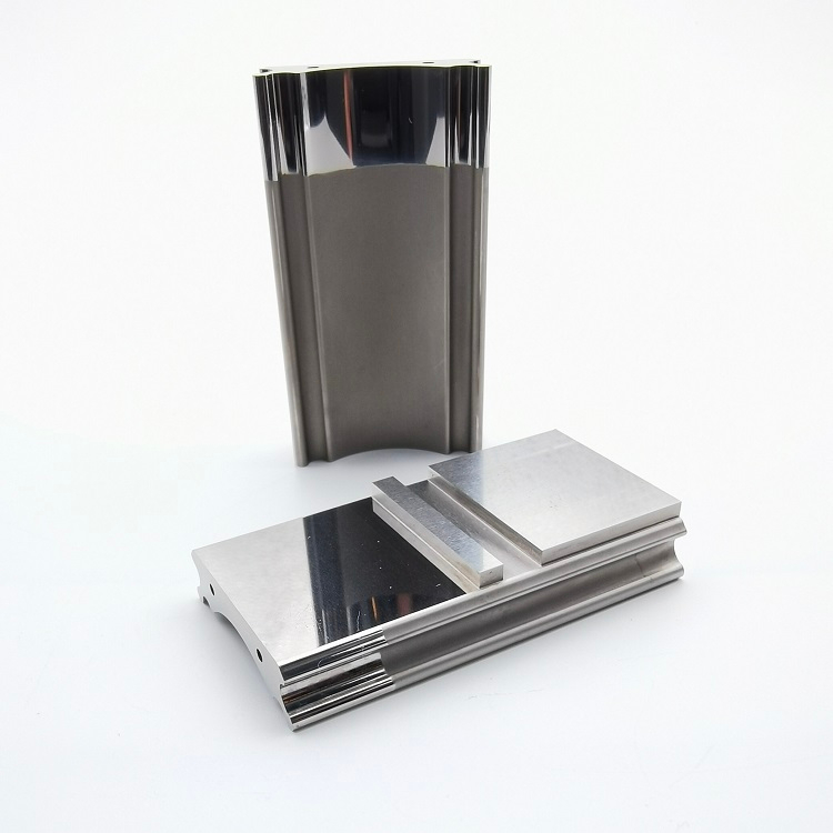 高速スタンピングにおいて、なぜタングステンカーバイドパンチが鋼より優れているのでしょうか?